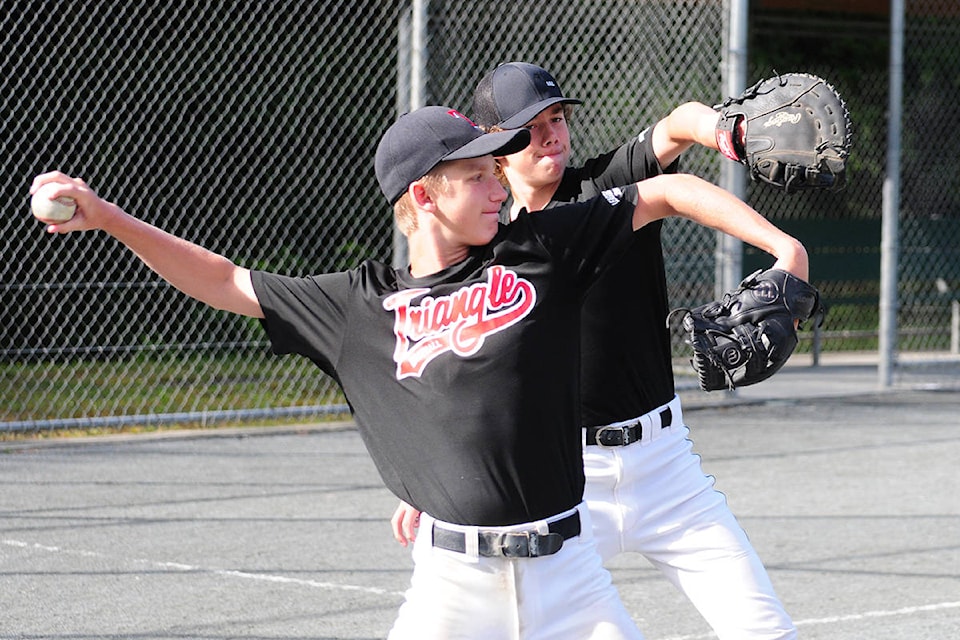 11001591_web1_BaseballBoys