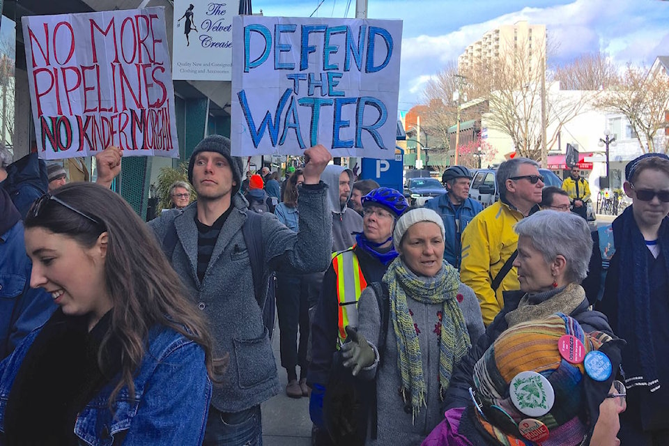 11149896_web1_Protest_Victoria_KinderMorgan2