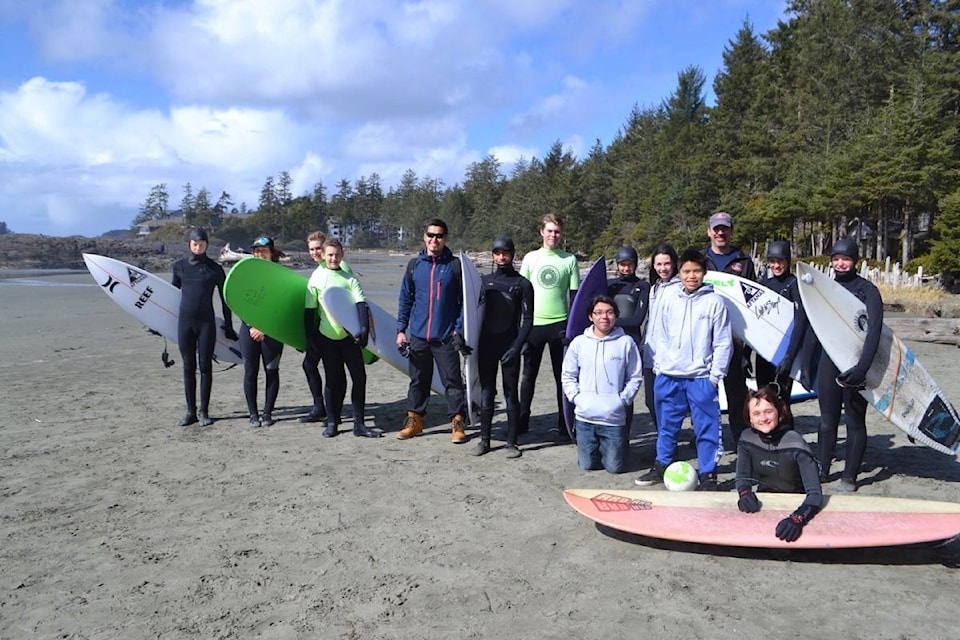 11190189_web1_180327-UWN-surfrider-youth-club