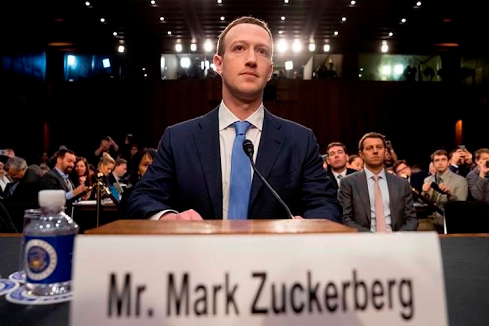 12966533_web1_180801-CPW-zuck