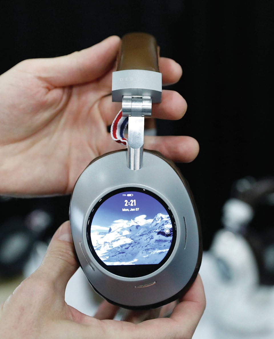 15051697_web1_190108-RDA-CES-headphones