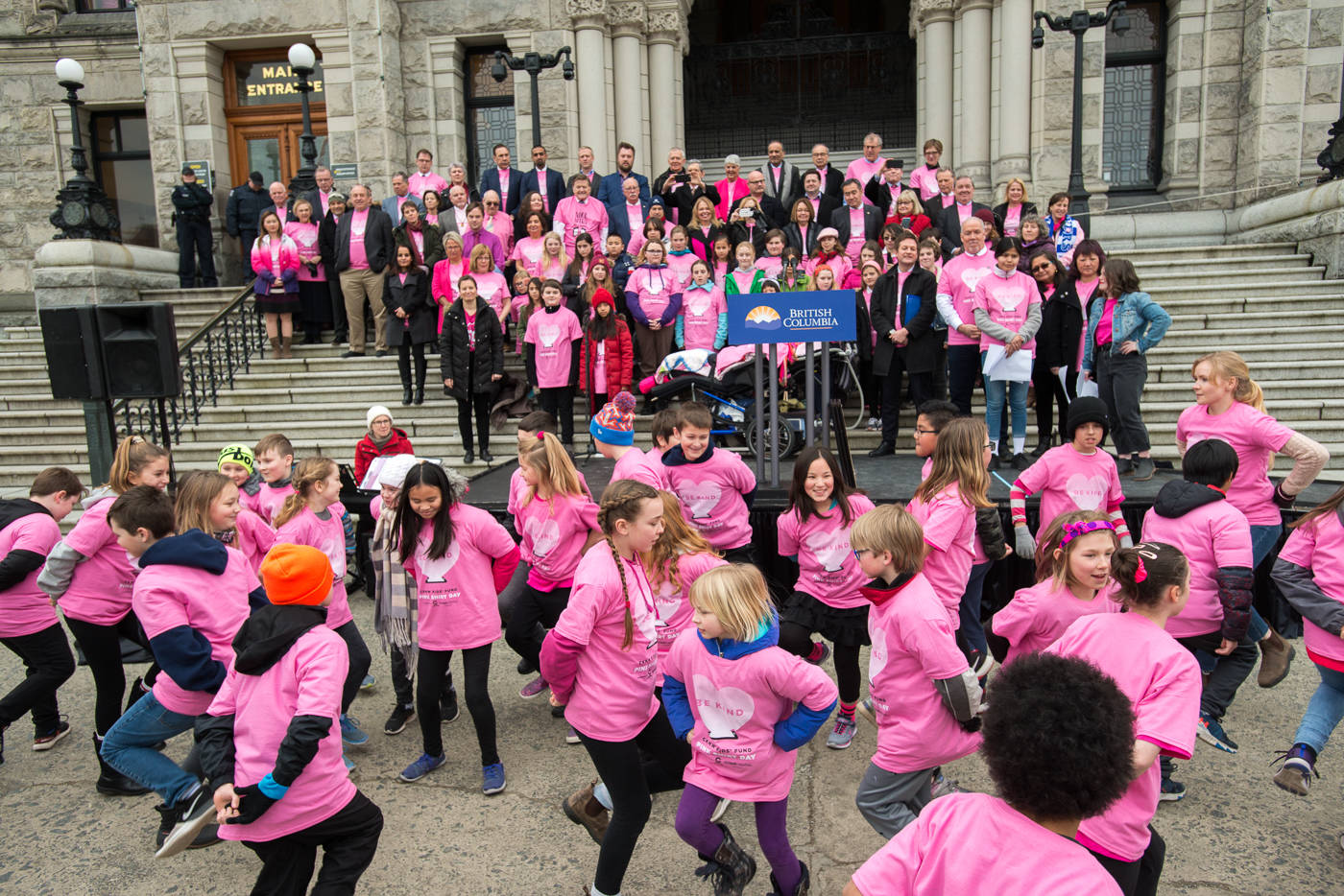 15744722_web1_Keri_Coles_VictoriaNews_PinkShirtDay-2