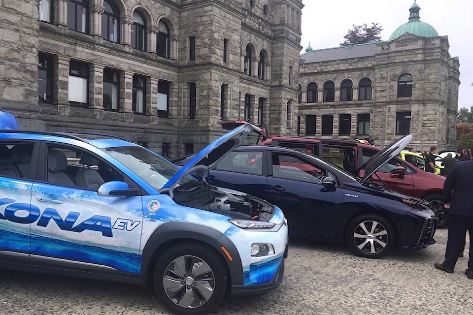 16844994_web1_20190514-BPD-electric-cars-may13.19