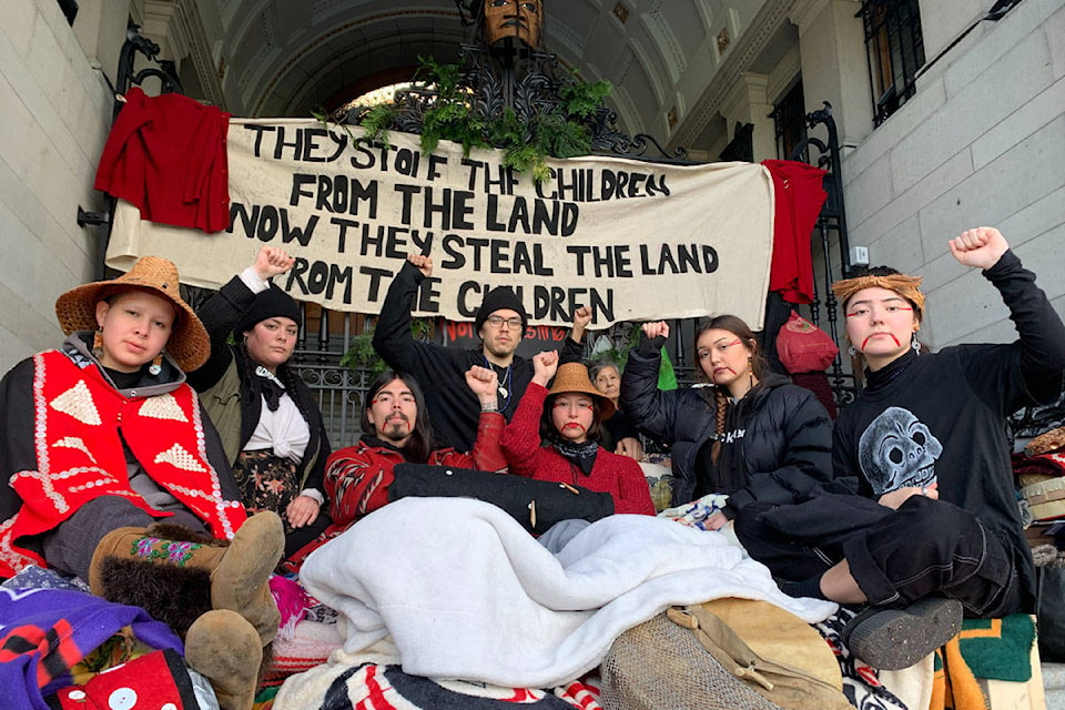 Supporters of Wet’suwet’en hereditary chiefs gathered for a rally Saturday afternoon at the B.C. Legislature. Supporters have been there since Thursday. (Shalu Mehta/News Staff)