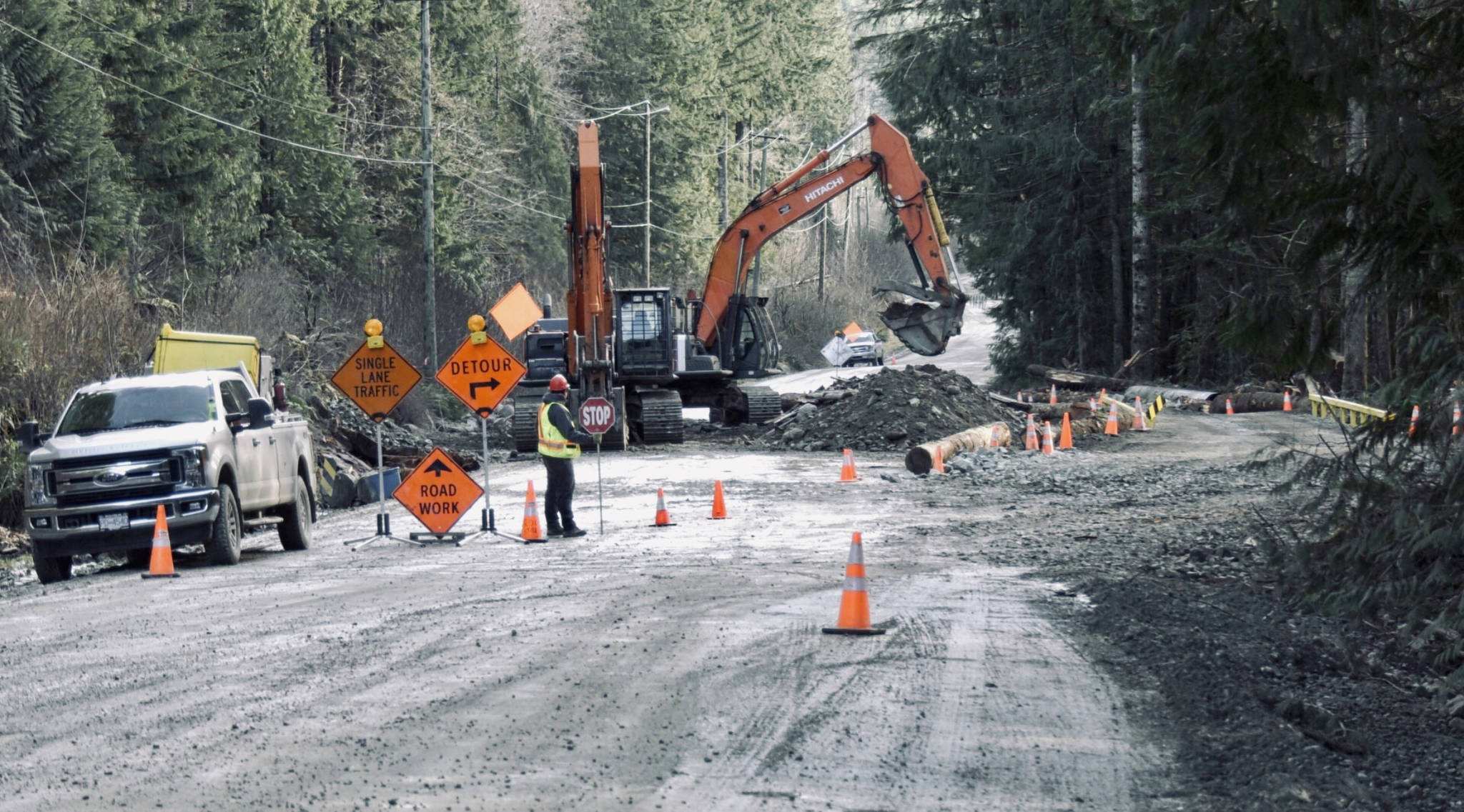 24419147_web1_210303-AVN-Bamfield-Road-construction_3