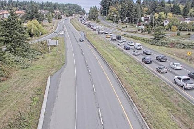 26577656_web1_210922-SNE-HaliburtonCrash--highwaycam_1