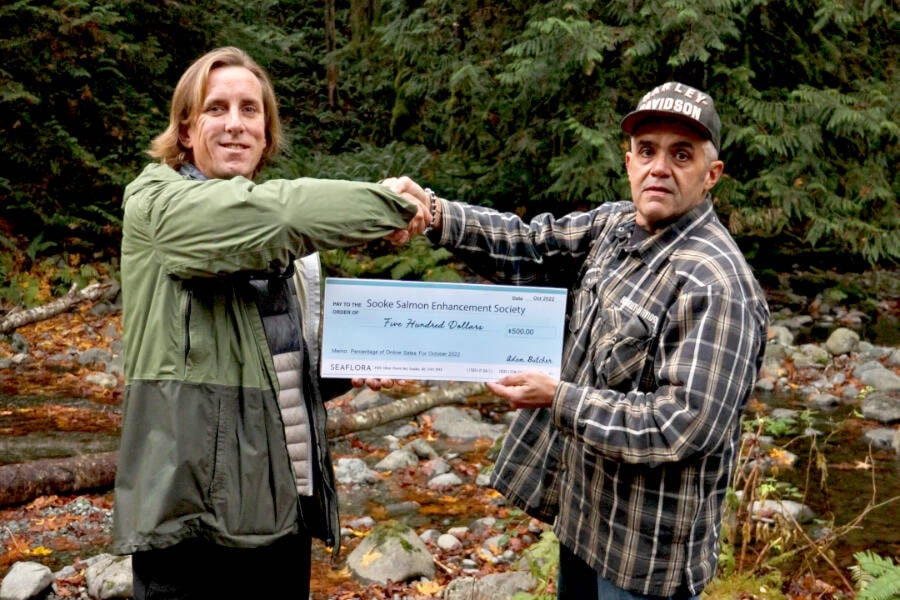 30968796_web1_221117-SNM-Salmon-Donation-PIX-PHOTO_1