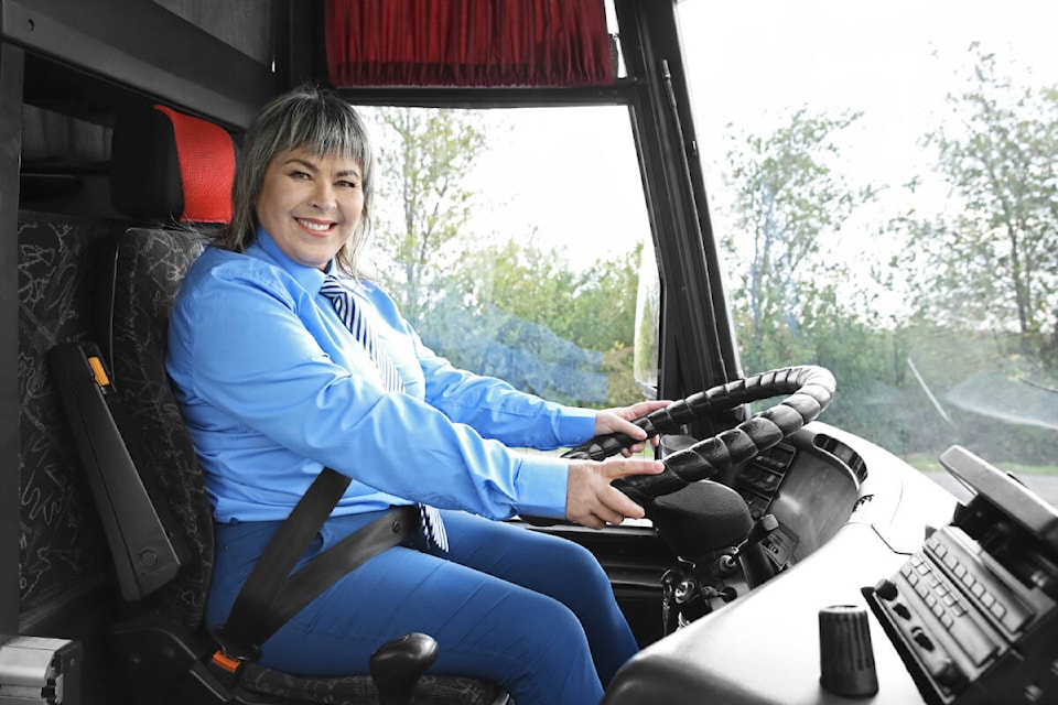 31348186_web1_221229-SNM-Senior-Bus-Back-PHOTO_1