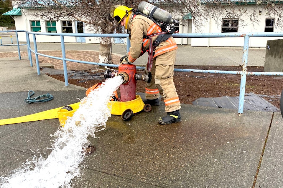 31690703_web1_230202-SNM-Fire-Recruits-PHOTOS_2