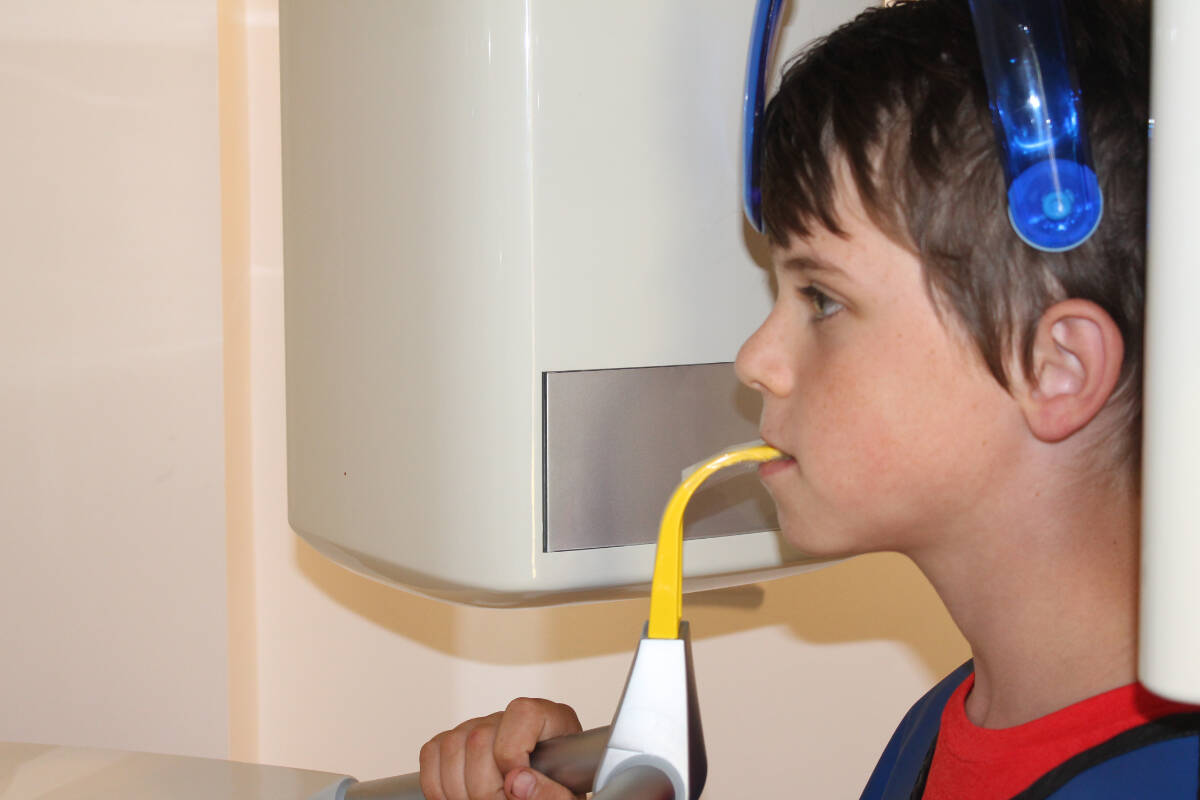 SunRiver Dentals laser system replaces drilling and sterilizes the area to be filled, with no needles or freezing required, as well as computerized freezing needles, which is less painful or intimidating than injections.