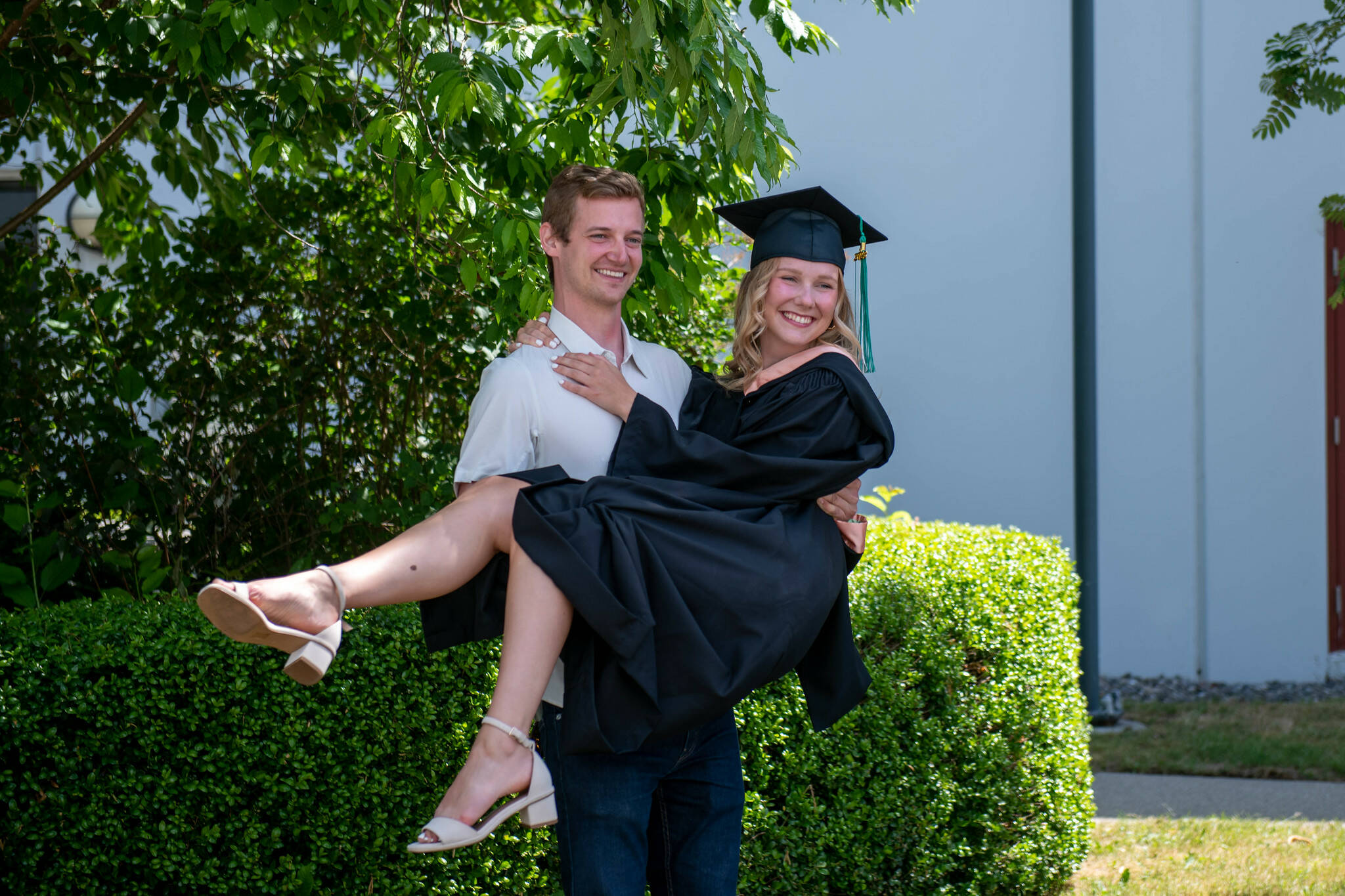 33083888_web1_230622-ABB-UFVGraduation-UFV_18