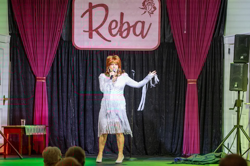 Grainge performed as Reba McEntire for just under two hours, including a brief intermission.