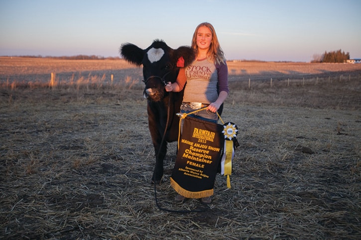 54866stettler151125_Stettler-girl-wins-buckle_02