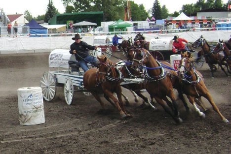 11976stettlerchuckwagon-pic2-182