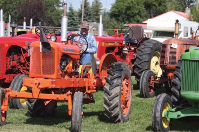 17009stettlerTractorPull090413