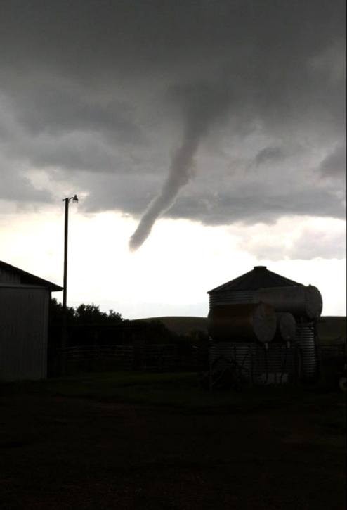 28615stettlerEndiang-tornado-1