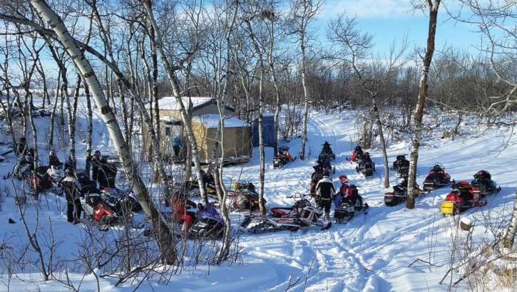 85632stettler151012-snowmo