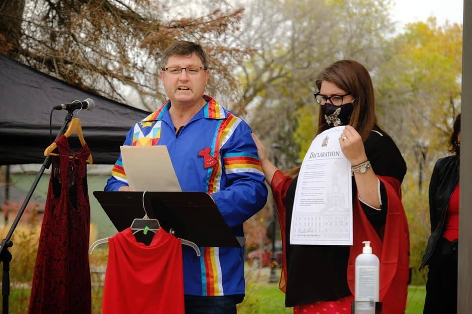 22912538_web1_201005-WPF-MMIWG2Swetaskiwinvigil_7