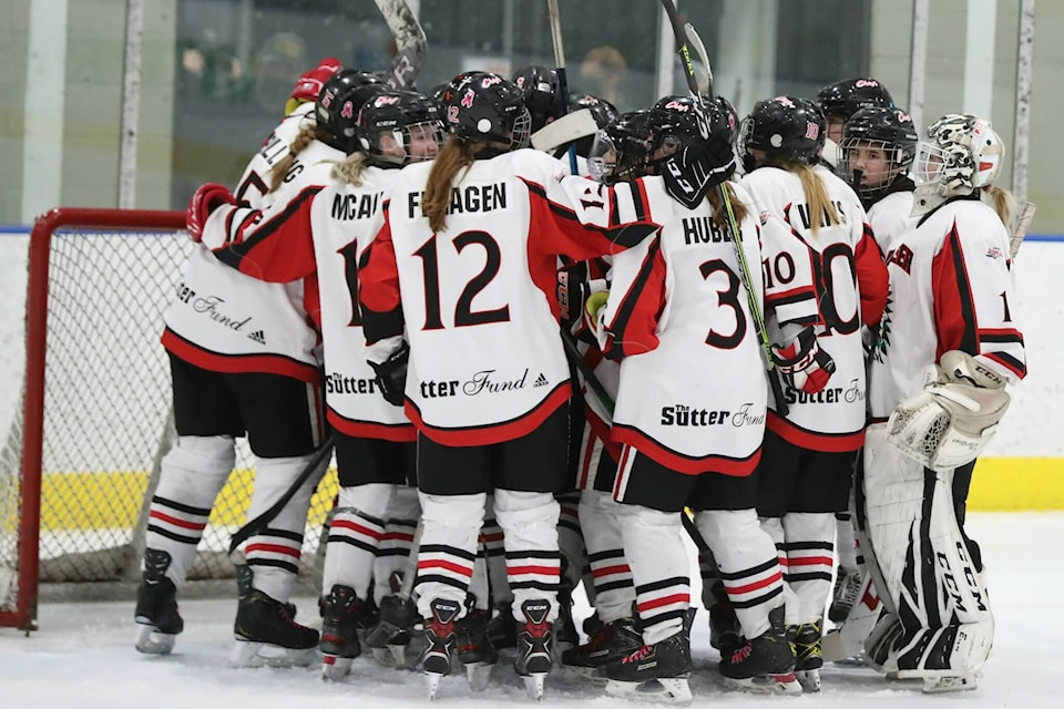 28219944_web1_220223-PON-Hockey-provincials_1