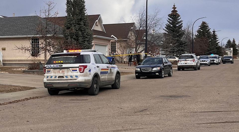 32424146_web1_230414-RDA-Officer-involved-shooting-_1