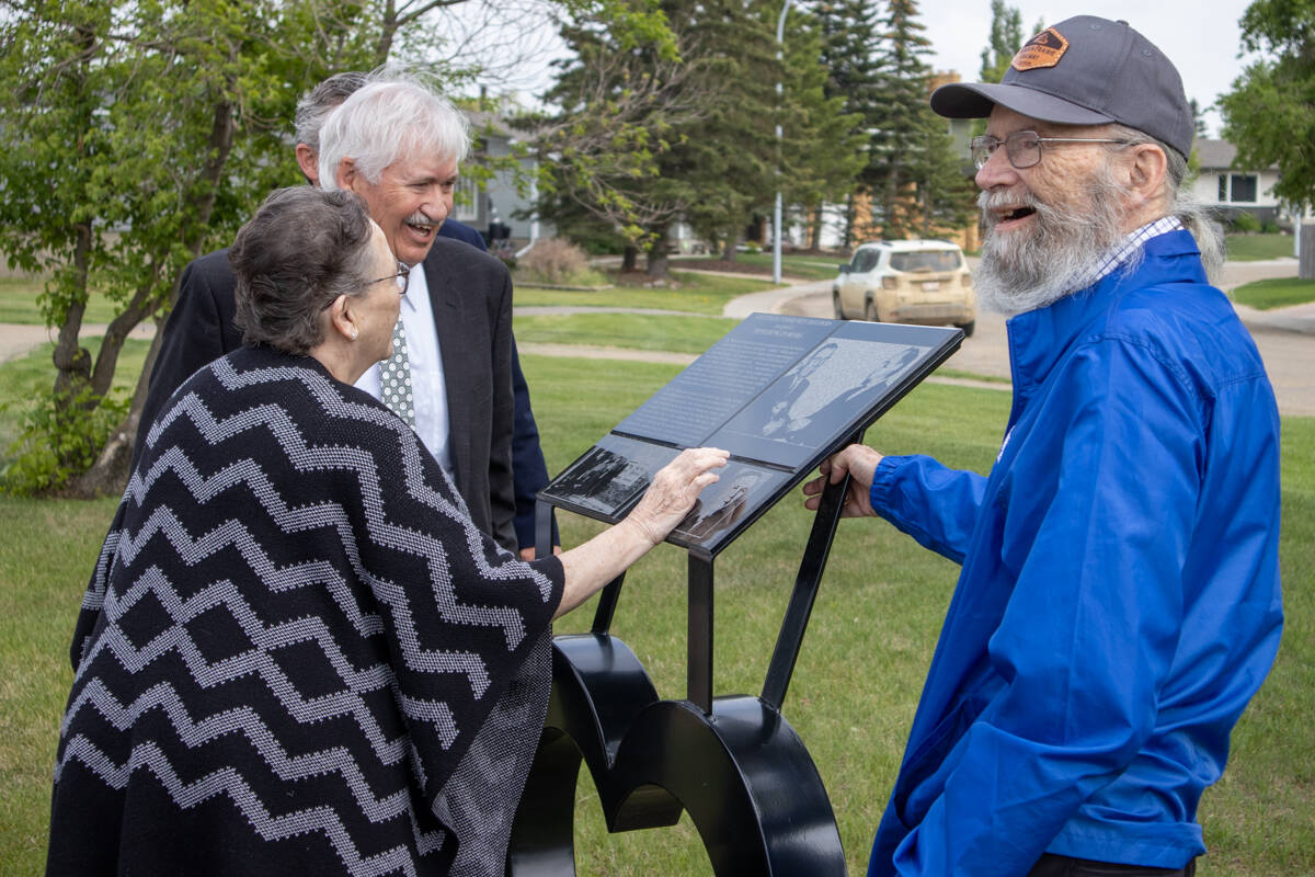 Stettler Community Builders unveil 2023 honouree plaques The Stettler