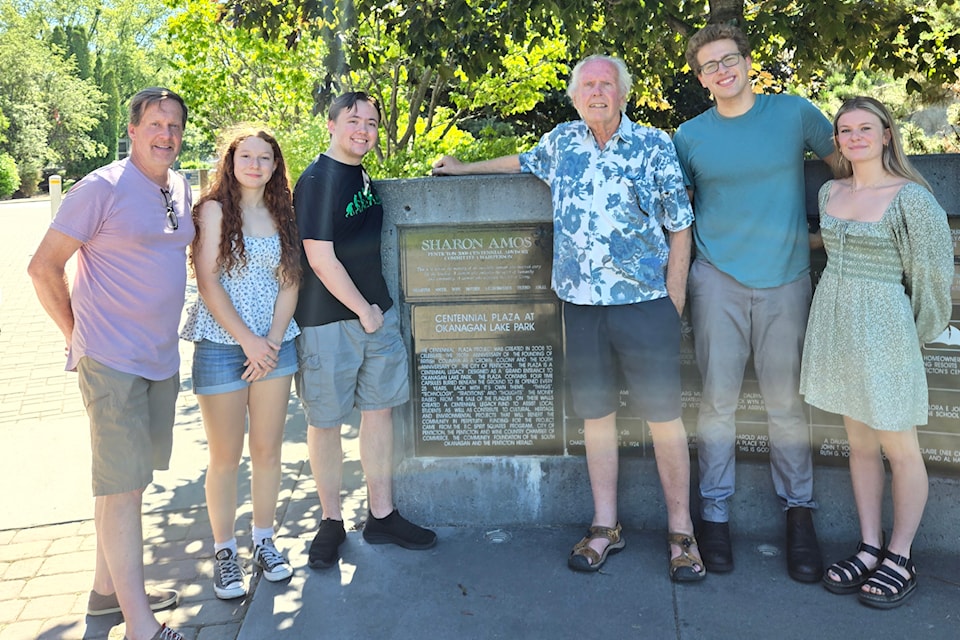 The Sharon Amos Legacy Fund for the Arts Fund founder, Ben Amos, third from right, with Vance Potter from Many Hats Theatre Company at left presented the 2024 arts bursary to Starla Rorison, Jackson van Raes, Samuel Kleiver, and Tianna Ferlizza. (Contributed)  