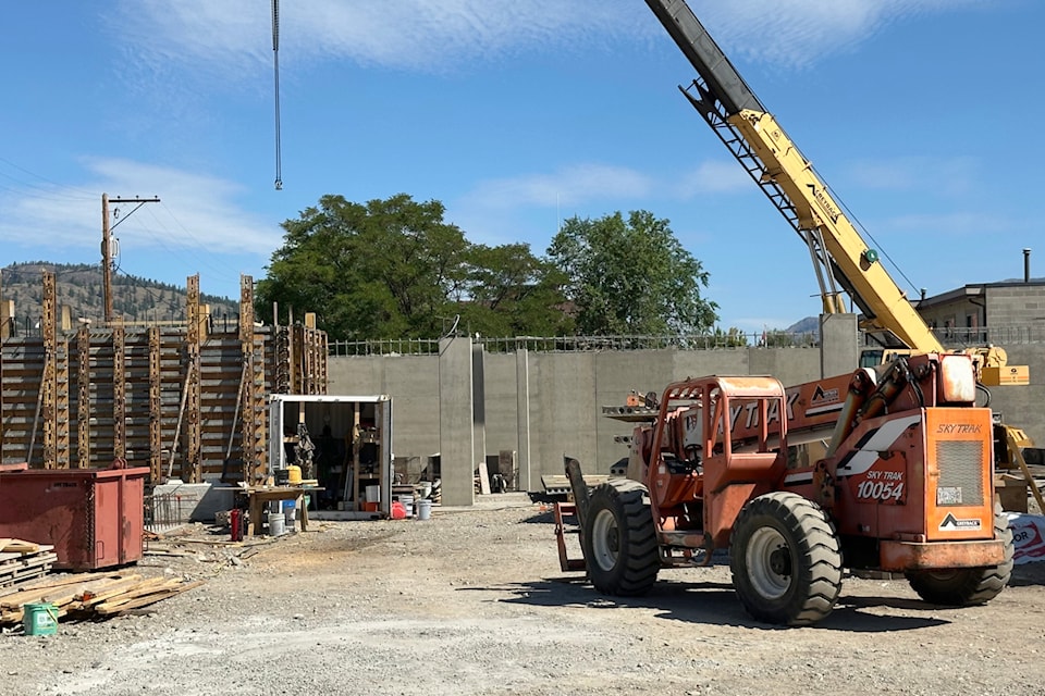 250710-sum-construction-henry-ave