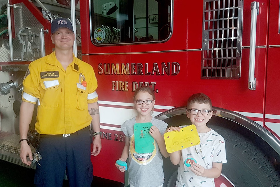 8415107_web1_170914-SUM-photo-cards-for-firefighters_2
