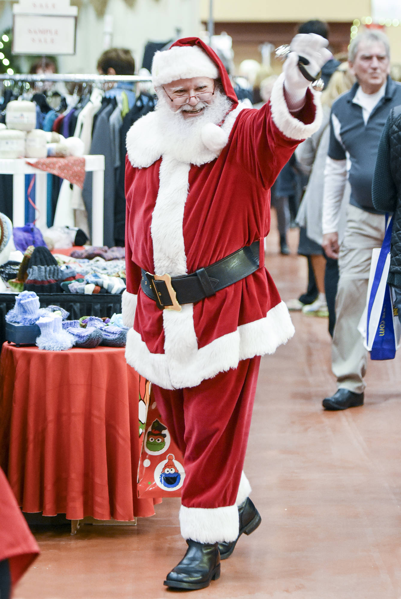 9200320_web1_171103-PWN-Xmas-craft-2