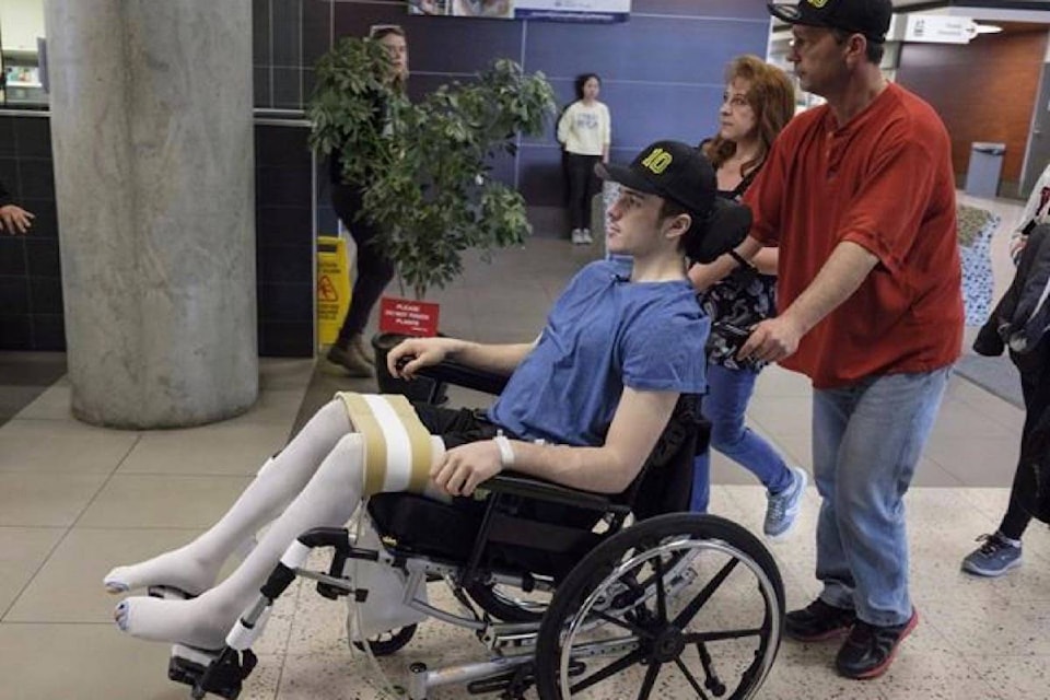 11760897_web1_180506-BPD-M-humboldt-broncos-wheelchair