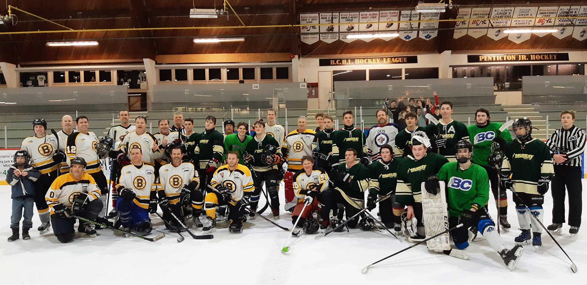 20824813_web1_200311-PWN-Charity-hockey--KEYWOR_5