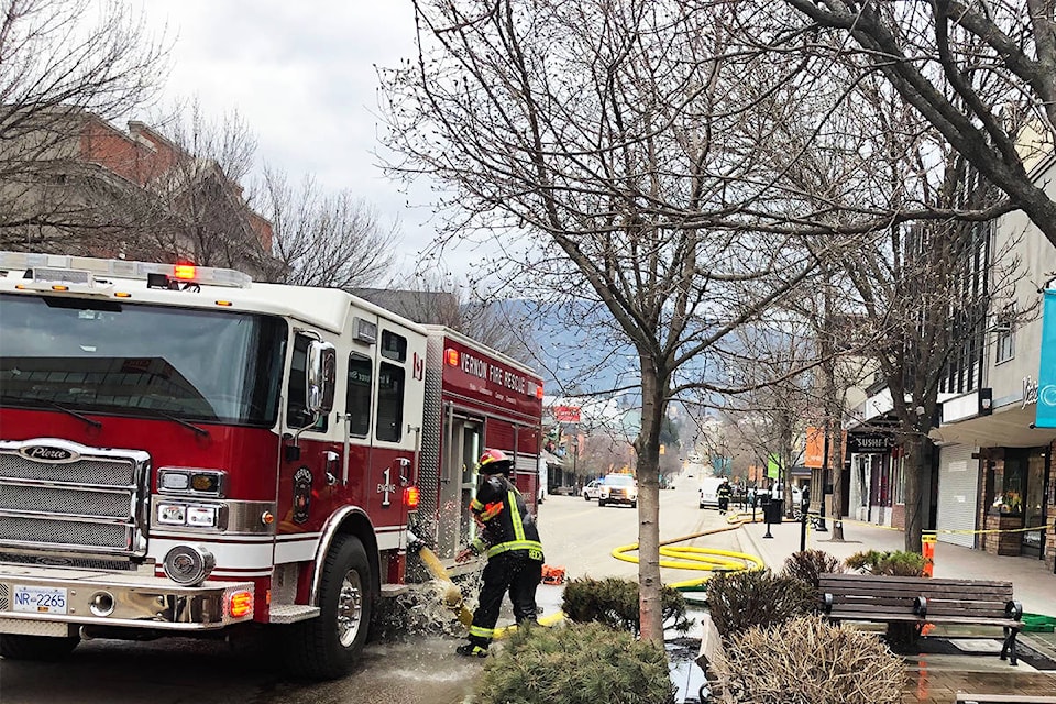 21088991_web1_200401-VMS-blacksmoke-downtown-front_1