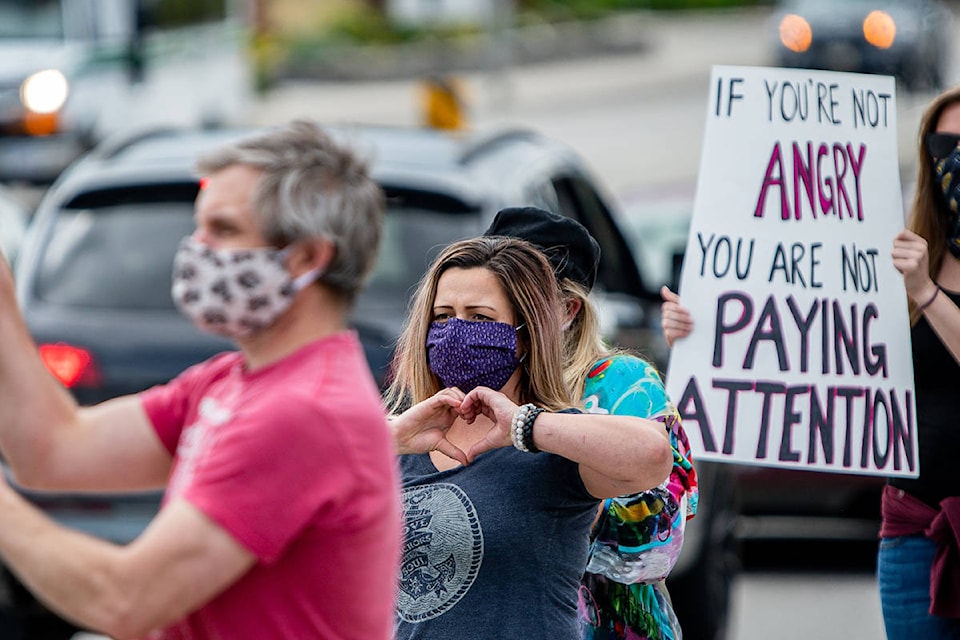 An estimated crowd of more than 400 gathered on the side of the Trans-Canada Highway in Downtown Salmon Arm Saturday, June 6, to show their support for Black Lives Matter. It was the second such peaceful protest in the city in three days. The first on Thursday, June 4, drew a crowd of more than 150. (Kristal Burgess photo)