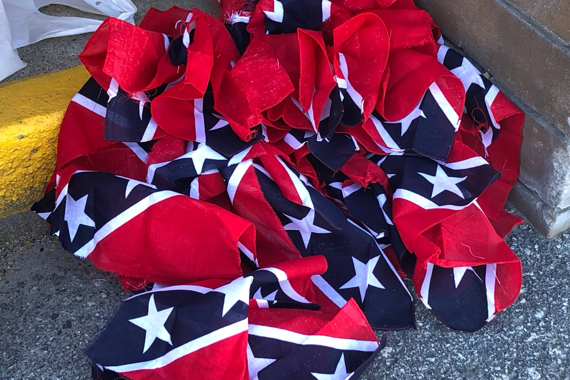22169833_web1_200723-SUM-Confederate-flags-destroyed-SUMMERLAND_3