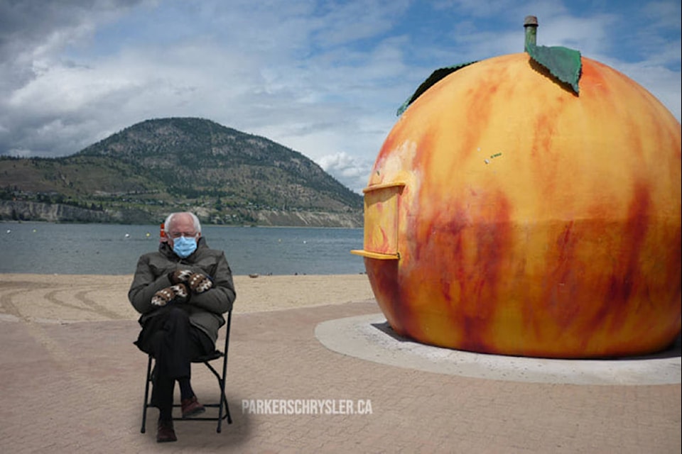 Sanders was dressed for the cold weather in Penticton Friday, as he made time to check out one of the city’s iconic landmarks. (Parkers Chrysler / Facebook)