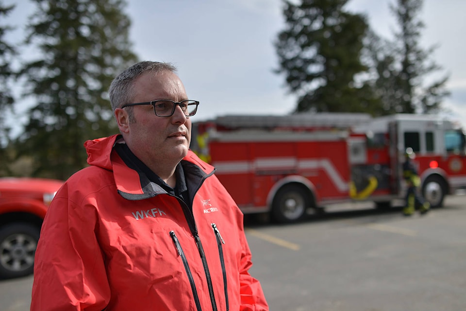24393914_web1_210303-WEK-Ice-Rescue_3
