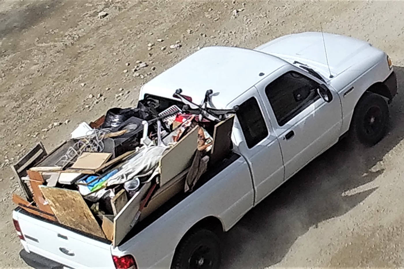 Illegal dumping suspect vehicle. (BC Conservation Service)