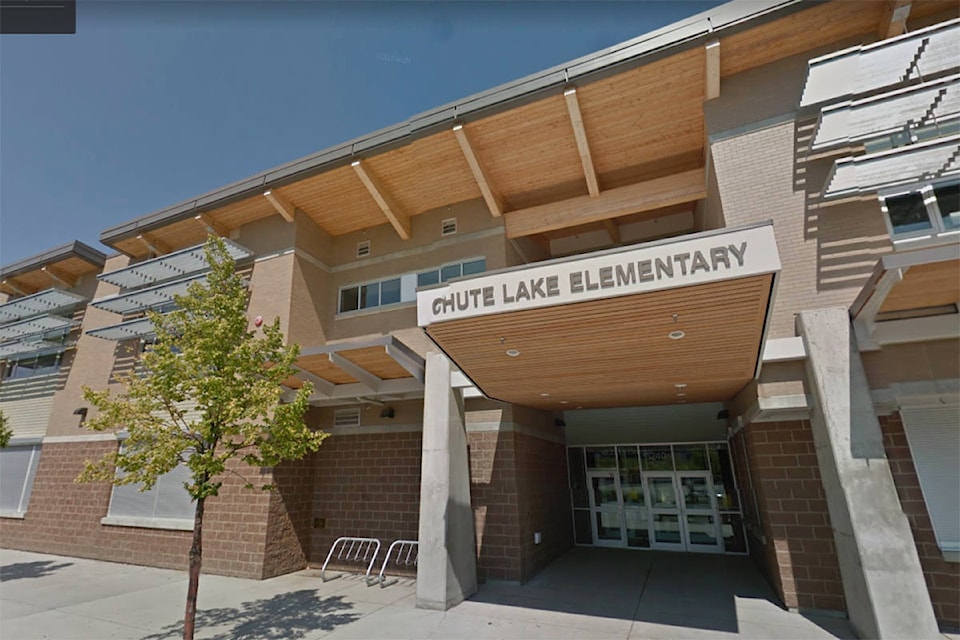 24768497_web1_170616-KCN-chute-lake-elementary