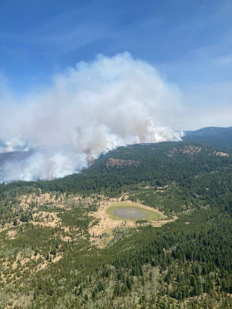 25901730_web1_210722-VMS-WRL-Wildfire-whiterocklake-fire_2