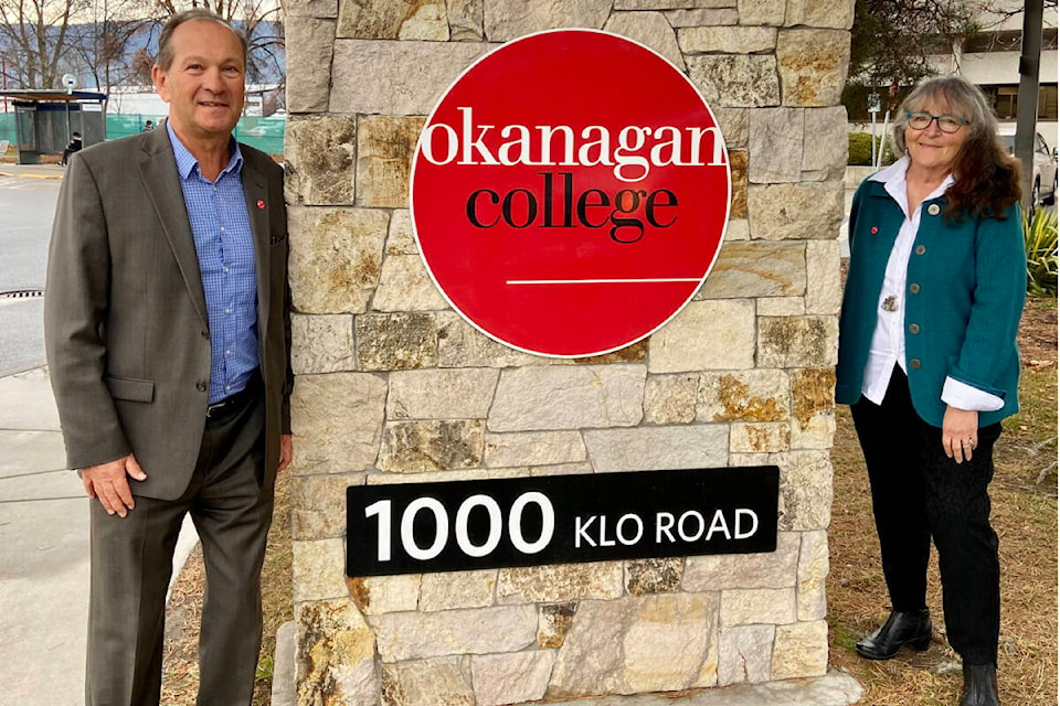 27361731_web1_211202-VMS-okanagan-college-chair-OC_1