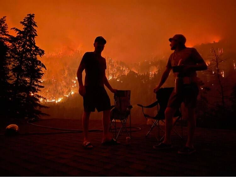 Clay and Caillum Smith fighting the Keremeos Creek wildfire (Caillum Smith/Preserved Light Photography)