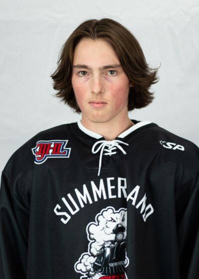 30058890_web1_220818-SUM-Hockey-player-SUMMERLAND_2