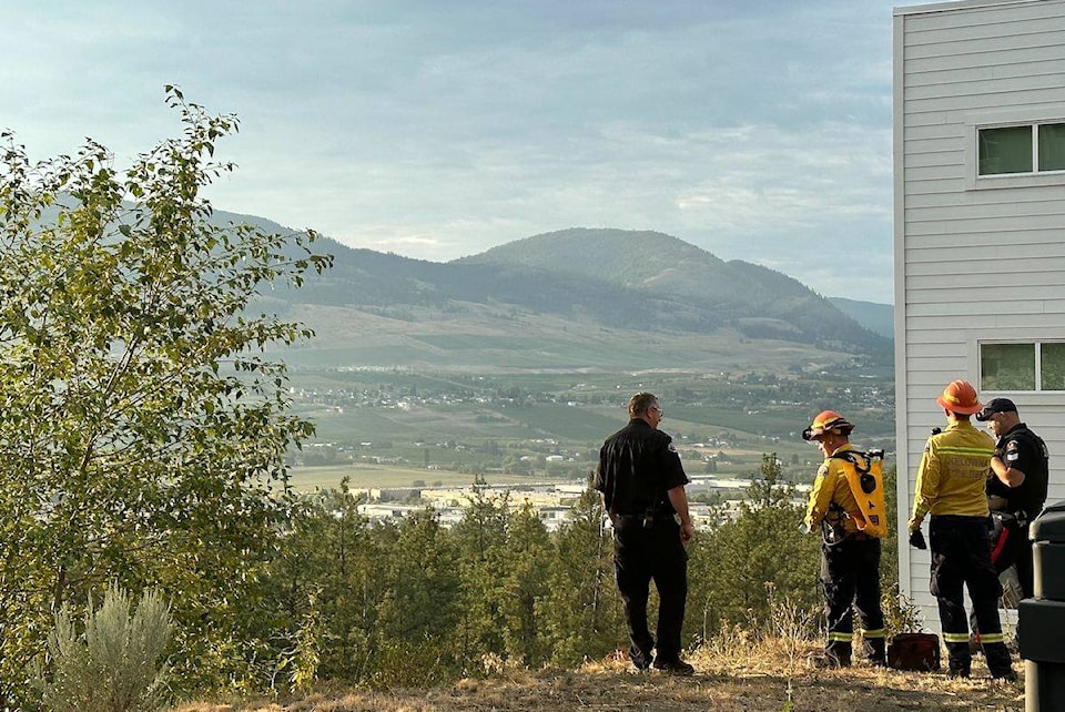33441404_web1_230803-KCN-bush-fire-UBCO_1
