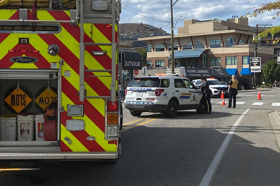 33590740_web1_230817-VMS-pedestrian-struck-1_1