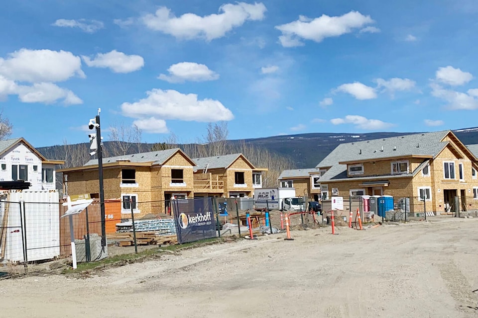 33695764_web1_230427-SUM-Construction-photo-SUMMERLAND_1
