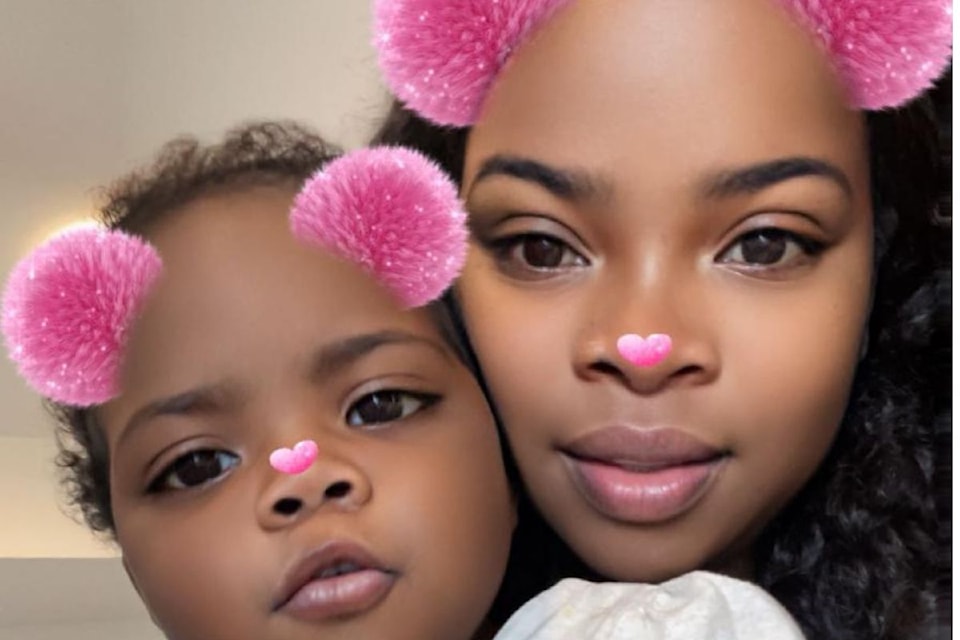 Vanessa Renteria Valencia with her daughter, Lyanna.