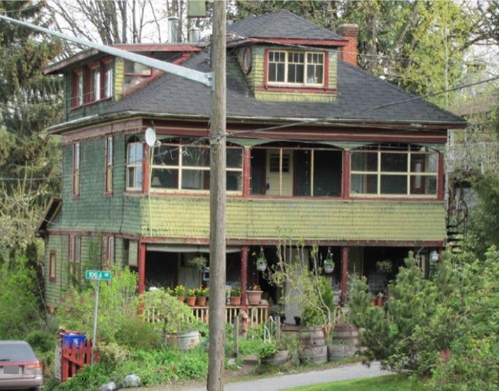 Stagecoach House to come down Surrey NowLeader