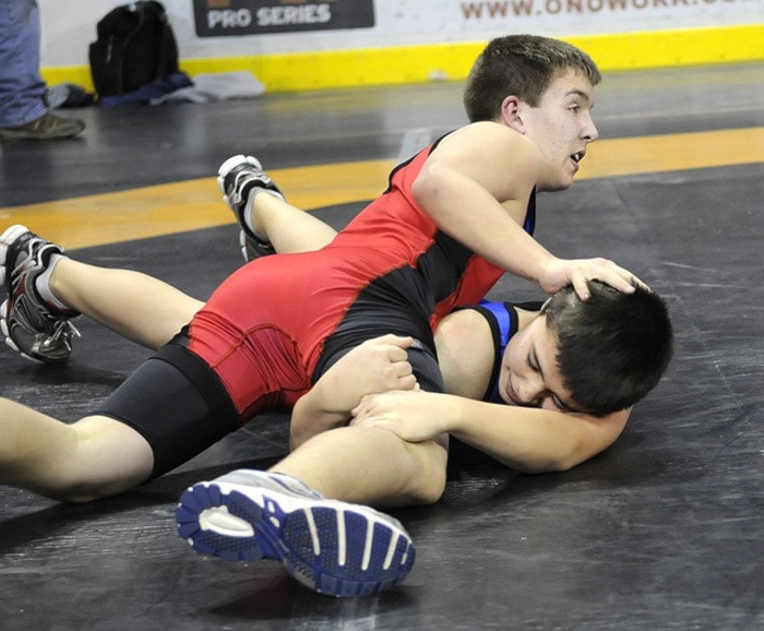 12709surreyw-wrestling