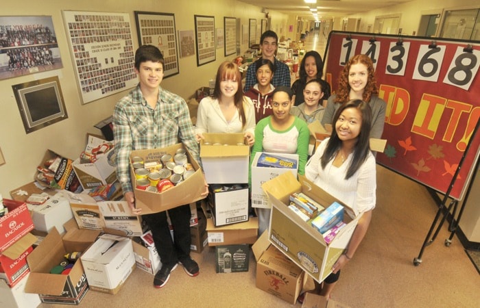 34658surreyDelviewfooddrive-ES