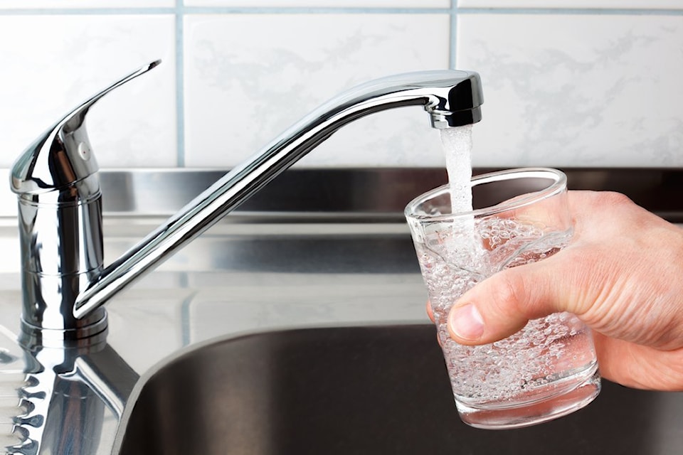 5378water-faucet
